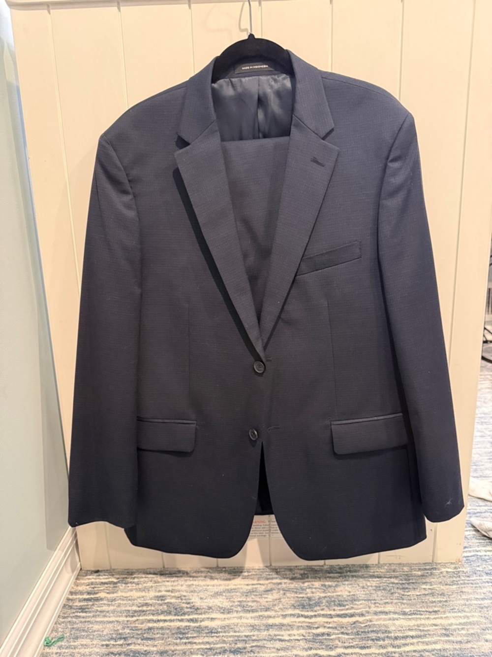 Men's Navy Textured Two-Button Suit